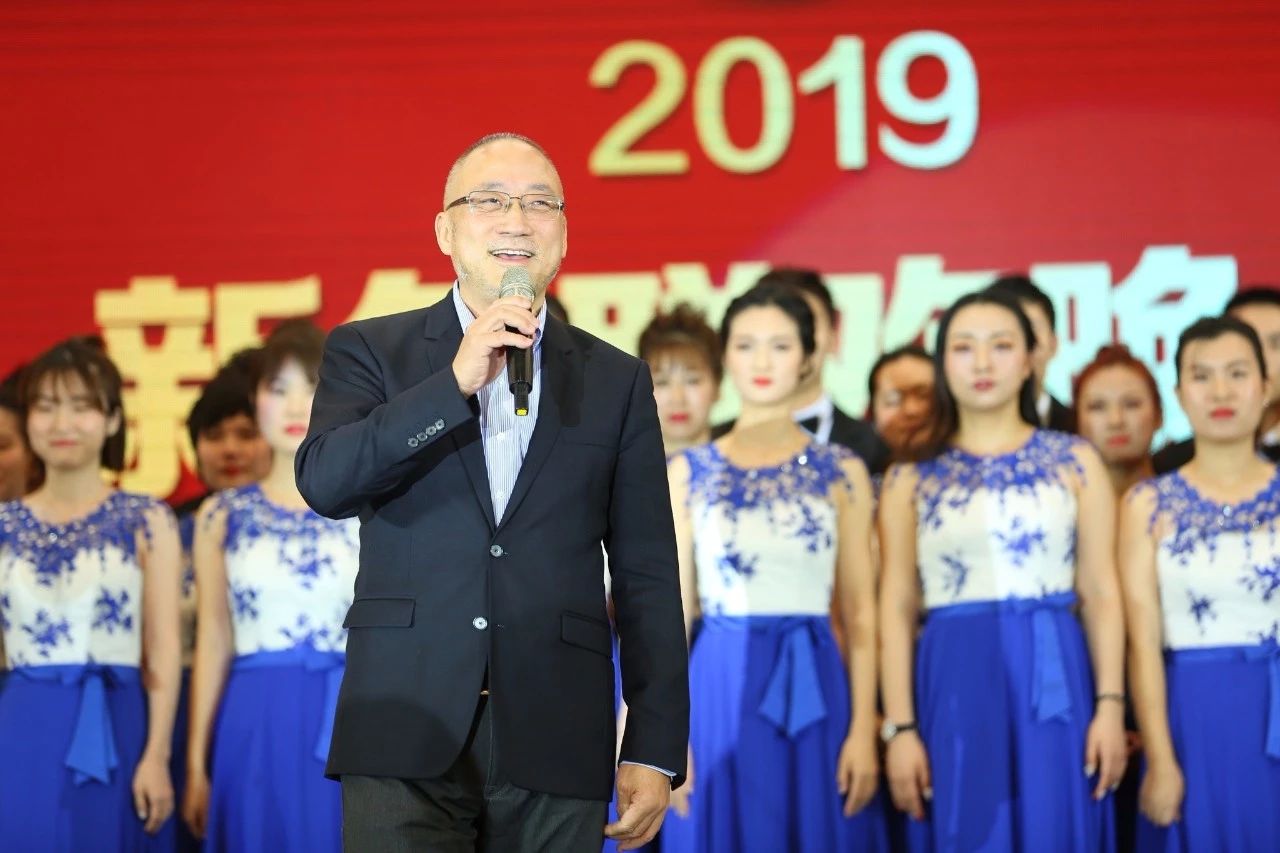 1548636031980979edBy.jpg 7.jpg